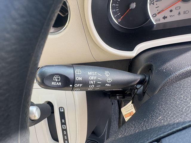 ミラココア ココアプラスＸ　スマートキー　ＣＶＴ　４ＷＤ　ＥＴＣ　社外ナビ　地デジＴＶ　ＵＳＢ　ルーフレーン　ヘッドライト　フロントフォグランプ　ＡＵＴＯエアコン　パワーウィンドウ　アイドリングストップ　ヘッドライトレベライザー（15枚目）