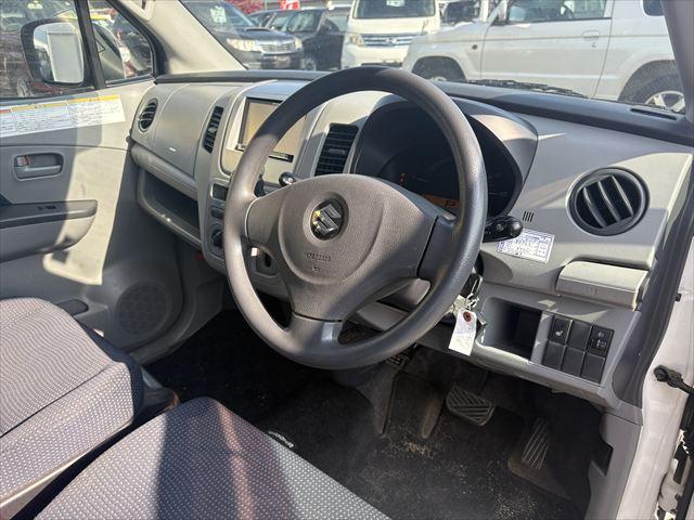 ワゴンＲ 　昇降シート車　操作リモコン　ＡＴ　４ＷＤ　社外ナビ　ワンセグＴＶ　ＵＳＢ　ＥＴＣ　シートヒーター　電動格納ミラー　フラットシート　ヘッドライトレベライザー（27枚目）