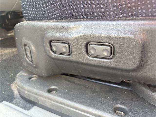 ワゴンＲ 　昇降シート車　操作リモコン　ＡＴ　４ＷＤ　社外ナビ　ワンセグＴＶ　ＵＳＢ　ＥＴＣ　シートヒーター　電動格納ミラー　フラットシート　ヘッドライトレベライザー（35枚目）
