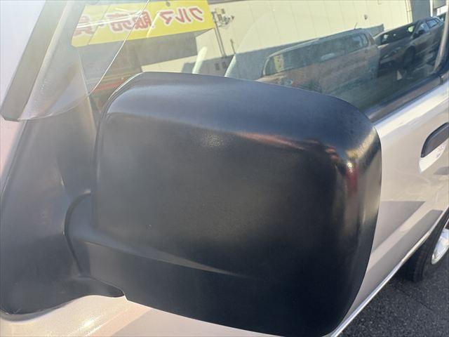 ジムニー ＸＣ　５ＭＴ　ターボ　４ＷＤ　社外オーディオ　ＡＭ　ＦＭ　ＣＤ　ハロゲンヘッドライト　フロントフォグランプ　エアコン　エアバック　パワーウィンドウ　純正アルミホイール　パワーステアリング（38枚目）