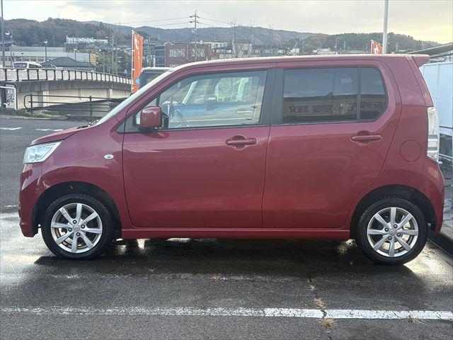 ワゴンＲスティングレー Ｘ　４ＷＤ　プッシュスタート　スマートキー　社外ナビ　地デジＴＶ　Ｂｌｕｅｔｏｏｔｈ　ＥＴＣ　ＤＶＤ　ＣＤ　ＵＳＢ　ＩＰＯＤ　シートヒーター　アイドリングストップ　ＨＩＤ　フロントフォグランプ（5枚目）