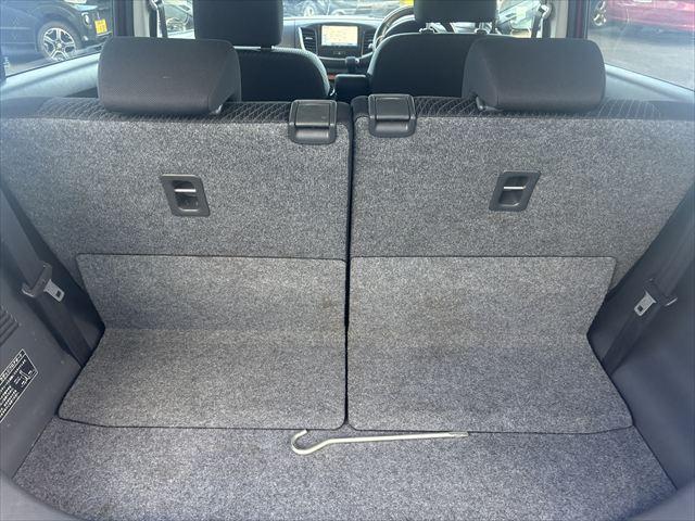 ワゴンＲスティングレー Ｘ　４ＷＤ　プッシュスタート　スマートキー　社外ナビ　地デジＴＶ　Ｂｌｕｅｔｏｏｔｈ　ＥＴＣ　ＤＶＤ　ＣＤ　ＵＳＢ　ＩＰＯＤ　シートヒーター　アイドリングストップ　ＨＩＤ　フロントフォグランプ（11枚目）