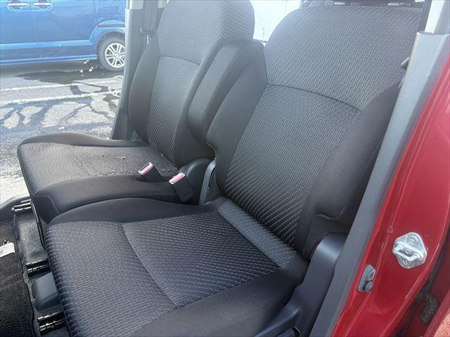 ワゴンＲスティングレー Ｘ　４ＷＤ　プッシュスタート　スマートキー　社外ナビ　地デジＴＶ　Ｂｌｕｅｔｏｏｔｈ　ＥＴＣ　ＤＶＤ　ＣＤ　ＵＳＢ　ＩＰＯＤ　シートヒーター　アイドリングストップ　ＨＩＤ　フロントフォグランプ（30枚目）