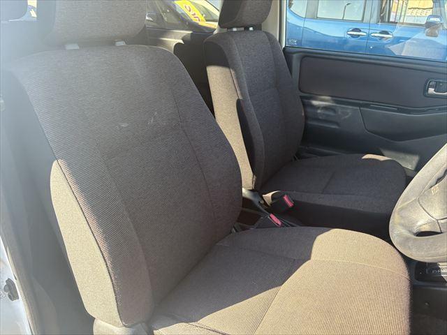 パジェロミニ ＶＲ　４ＷＤ　ＡＴ　ターボ　タイベル交換済　キーレス　Ｂｌｕｅｔｏｏｔｈオーディオ　ハロゲンヘッドライト　フロントフォグランプ　電動格納ミラー　純正アルミホイール　エアコン　エアバック（15枚目）