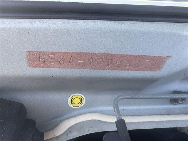 パジェロミニ ＶＲ　４ＷＤ　ＡＴ　ターボ　タイベル交換済　キーレス　Ｂｌｕｅｔｏｏｔｈオーディオ　ハロゲンヘッドライト　フロントフォグランプ　電動格納ミラー　純正アルミホイール　エアコン　エアバック（29枚目）