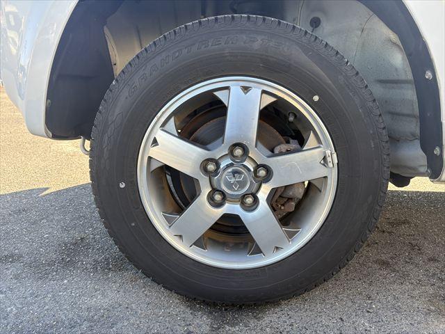 パジェロミニ ＶＲ　４ＷＤ　ＡＴ　ターボ　タイベル交換済　キーレス　Ｂｌｕｅｔｏｏｔｈオーディオ　ハロゲンヘッドライト　フロントフォグランプ　電動格納ミラー　純正アルミホイール　エアコン　エアバック（37枚目）