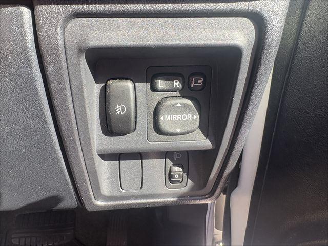 パジェロミニ ＶＲ　４ＷＤ　ＡＴ　ターボ　タイベル交換済　キーレス　Ｂｌｕｅｔｏｏｔｈオーディオ　ハロゲンヘッドライト　フロントフォグランプ　電動格納ミラー　純正アルミホイール　エアコン　エアバック（51枚目）