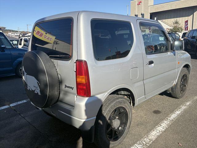 ジムニー ＸＧ　４ＷＤ　ターボ　ＡＴ　オーディオ　ヘットライトレベライザー　パワーウィンドウ　シートヒーター　エアバック　エアコン　社外アルミホイール（8枚目）