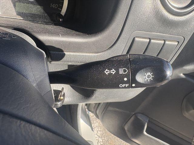 ジムニー ＸＧ　４ＷＤ　ターボ　ＡＴ　オーディオ　ヘットライトレベライザー　パワーウィンドウ　シートヒーター　エアバック　エアコン　社外アルミホイール（16枚目）