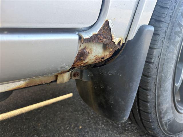 ジムニー ＸＧ　４ＷＤ　ターボ　ＡＴ　オーディオ　ヘットライトレベライザー　パワーウィンドウ　シートヒーター　エアバック　エアコン　社外アルミホイール（50枚目）