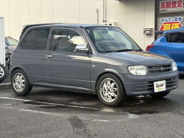 ミラ ＴＡスペシャル　全塗装　５ＭＴ　キー　三枚ドア　社外ステアリング　社外サスペンション　社外アルミホイール　ヘッドライト　パワステ　パワーウィンドウ　メッキミラー（2枚目）