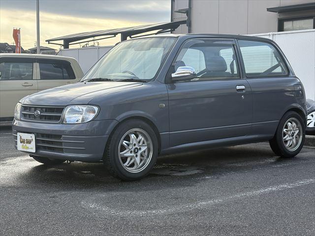 ミラ ＴＡスペシャル　全塗装　５ＭＴ　キー　三枚ドア　社外ステアリング　社外サスペンション　社外アルミホイール　ヘッドライト　パワステ　パワーウィンドウ　メッキミラー（4枚目）