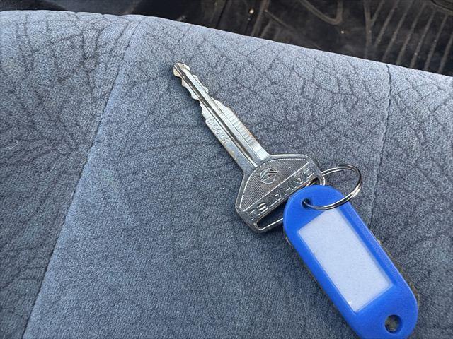 ミラ ＴＡスペシャル　全塗装　５ＭＴ　キー　三枚ドア　社外ステアリング　社外サスペンション　社外アルミホイール　ヘッドライト　パワステ　パワーウィンドウ　メッキミラー（17枚目）