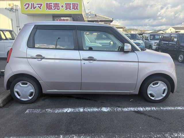 Ｎ－ＯＮＥ Ｇ・Ｌパッケージ　スマートキー２本　プッシュスタート　純正ナビ　ＵＳＢ　ワンセグ　ＣＤ　バックカメラ　ステアリングスイッチ　電動格納ミラー　ＡＵＴＯエアコン　プロジェクターヘッドライト（9枚目）