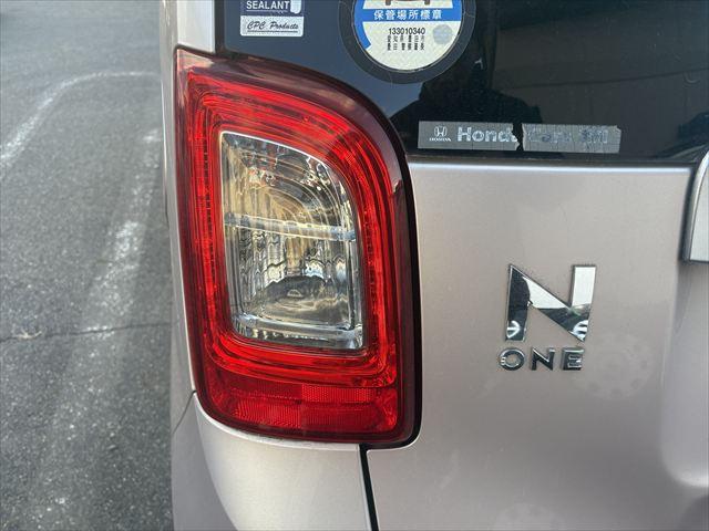 Ｎ－ＯＮＥ Ｇ・Ｌパッケージ　スマートキー２本　プッシュスタート　純正ナビ　ＵＳＢ　ワンセグ　ＣＤ　バックカメラ　ステアリングスイッチ　電動格納ミラー　ＡＵＴＯエアコン　プロジェクターヘッドライト（44枚目）