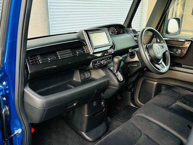 Ｎ－ＢＯＸカスタム Ｇ・Ｌホンダセンシング　Ｇ・Ｌホンダセンシング　ギャザズナビ／ＬＥＤヘッドライト／ＥＴＣ／オートリトラミラー／パワースライドドア／１４インチアルミホイール／アイドリングストップ／ドライブレコーダー（17枚目）