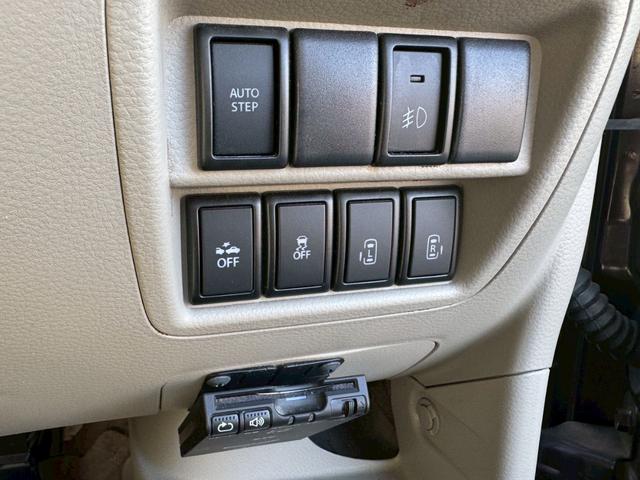 エブリイワゴン ＰＺターボスペシャル　／両側電動スライド／ナビＴＶ／Ｂｌｕｅｔｏｏｔｈ／ＨＩＤ／ドライブレコーダー／ＥＴＣ／衝突軽減ブレーキ／スマートキー／ＤＶＤ再生／イモビライザー（13枚目）