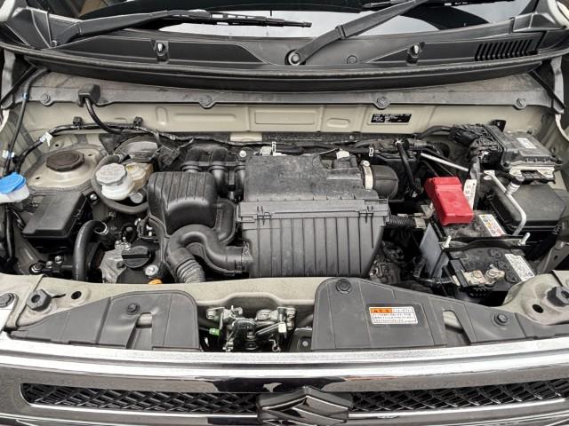 ハスラー ＪスタイルＩＩ　ツートン４ＷＤ／禁煙／８型ナビＴＶ／ＬＥＤ／衝突軽減ブレーキ／前席シートヒーター／クルーズコントロール／スマートキー／ＤＶＤ再生／イモビライザー（11枚目）