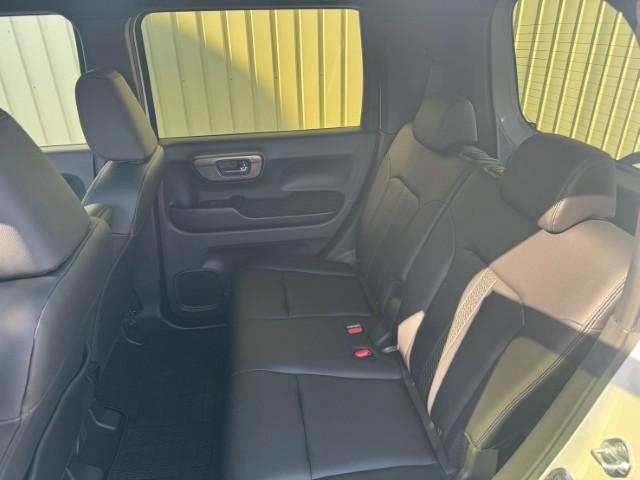 Ｎ－ＷＧＮカスタム Ｌ　黒革シート／８型ナビＴＶ／Ｂｌｕｅｔｏｏｔｈ／後期／ＬＥＤ／バックカメラ／ＥＴＣ／衝突軽減ブレーキ／前席シートヒータ／オートハイビーム／（4枚目）