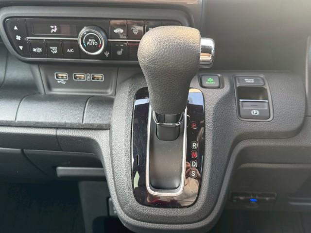 Ｎ－ＷＧＮカスタム Ｌ　黒革シート／８型ナビＴＶ／Ｂｌｕｅｔｏｏｔｈ／後期／ＬＥＤ／バックカメラ／ＥＴＣ／衝突軽減ブレーキ／前席シートヒータ／オートハイビーム／（14枚目）