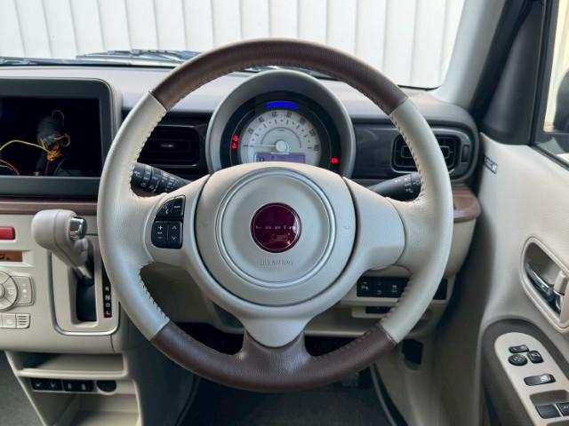 アルトラパンLC X ツートン/半革/禁煙/LED/衝突軽減ブレーキ/前席シートヒーター/スマートキー/イモビライザー/オートマチックハイビーム(5枚目)