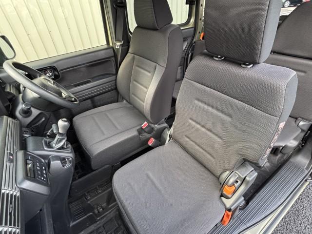 �y���O���̏�ԁz���������Ȃ���ڍ׊m�F�����𐳊m�ɐ\���グ�܂��B��]�ʐ^������܂��B