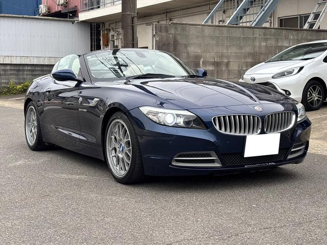 Ｚ４ ｓＤｒｉｖｅ３５ｉ　ＡＬＰＩＮＡ仕様　直６ツインターボ　ＢＢＳアルミホイール　電動オープン　ホワイト／白革シート　シートヒーター　ＨＤＤナビ　バックカメラ　ＣＤ・ＤＶＤ再生　ＥＴＣ　クルコン　ソナー　記録簿・取扱説明書（11枚目）
