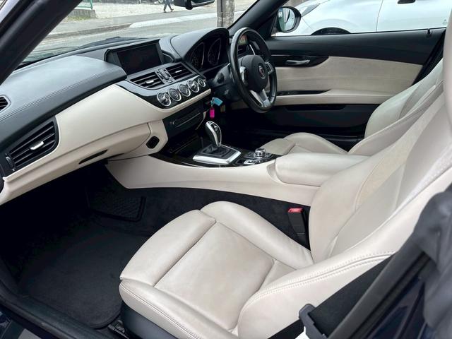 Ｚ４ ｓＤｒｉｖｅ３５ｉ　ＡＬＰＩＮＡ仕様　直６ツインターボ　ＢＢＳアルミホイール　電動オープン　ホワイト／白革シート　シートヒーター　ＨＤＤナビ　バックカメラ　ＣＤ・ＤＶＤ再生　ＥＴＣ　クルコン　ソナー　記録簿・取扱説明書（20枚目）