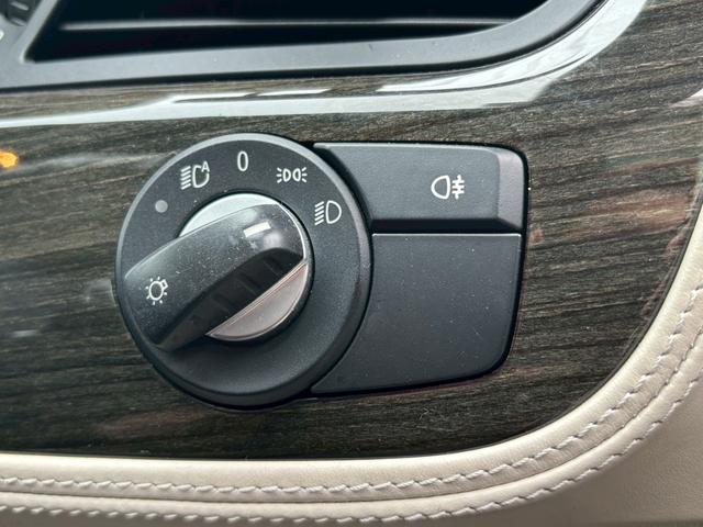 Ｚ４ ｓＤｒｉｖｅ３５ｉ　ＡＬＰＩＮＡ仕様　直６ツインターボ　ＢＢＳアルミホイール　電動オープン　ホワイト／白革シート　シートヒーター　ＨＤＤナビ　バックカメラ　ＣＤ・ＤＶＤ再生　ＥＴＣ　クルコン　ソナー　記録簿・取扱説明書（33枚目）