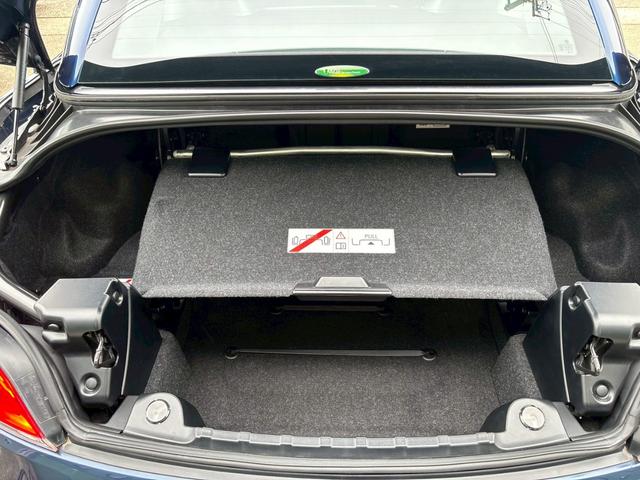 Ｚ４ ｓＤｒｉｖｅ３５ｉ　ＡＬＰＩＮＡ仕様　直６ツインターボ　ＢＢＳアルミホイール　電動オープン　ホワイト／白革シート　シートヒーター　ＨＤＤナビ　バックカメラ　ＣＤ・ＤＶＤ再生　ＥＴＣ　クルコン　ソナー　記録簿・取扱説明書（37枚目）