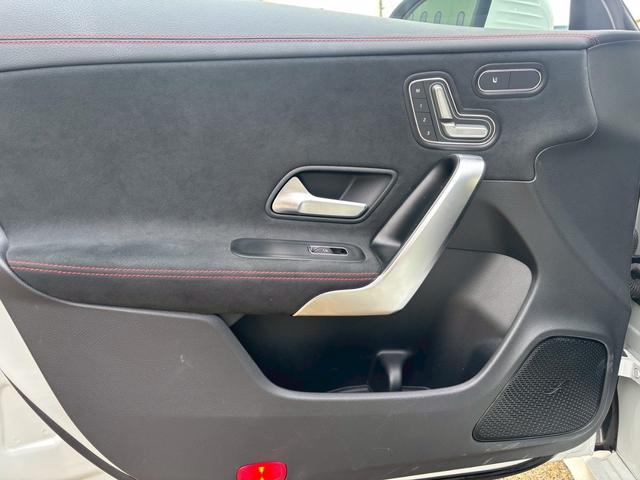 お電話でのお問合せは、【店舗直通無料ダイヤルより、お問い合わせください！お車の在庫状況など、よりリアルタイムでお伝え致しますのでぜひご利用下さい。