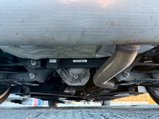 ２シリーズ Ｍ２３５ｉクーペ　禁煙車　オプションダコタレザーシート黒革　パワーシート　シートヒーター　メーカー純正ナビ　強化チャージングパイプ　ＥＴＣ　プッシュスタート　クルーズコントロール　Ｍキャリパー　シートヒーター　ＥＴｃ（76枚目）