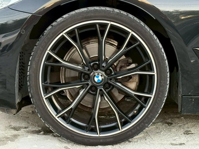 ５シリーズ ５２３ｄ　Ｍスポーツ　禁煙車　オプション２０インチアルミ　アクティブクルーズコントロール　アラウンドビューモニター　フルセグＴＶ　メーカー純正ナビ　Ｂｌｕｅｔｏｏｔｈ　パワートランク　パワーシート　スマートキー　ＥＴＣ（19枚目）