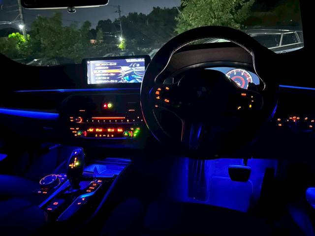 ５シリーズ ５２３ｄ　Ｍスポーツ　禁煙車　オプション２０インチアルミ　アクティブクルーズコントロール　アラウンドビューモニター　フルセグＴＶ　メーカー純正ナビ　Ｂｌｕｅｔｏｏｔｈ　パワートランク　パワーシート　スマートキー　ＥＴＣ（76枚目）