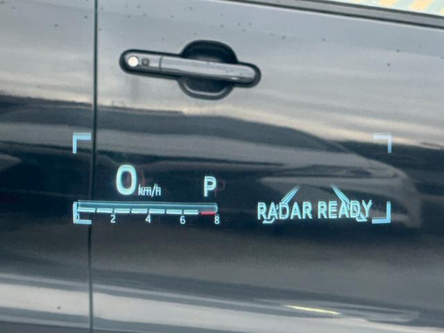カムリ ＷＳレザーパッケージ　禁煙車　パノラミックスライディングルーフ　黒革シート　ＪＢＬサウンドシステム　メーカー純正ディスプレイオーディオ　ブラインドスポットアシスト　ヘッドアップディスプレイ　バックモニター　１８インチアルミ（15枚目）