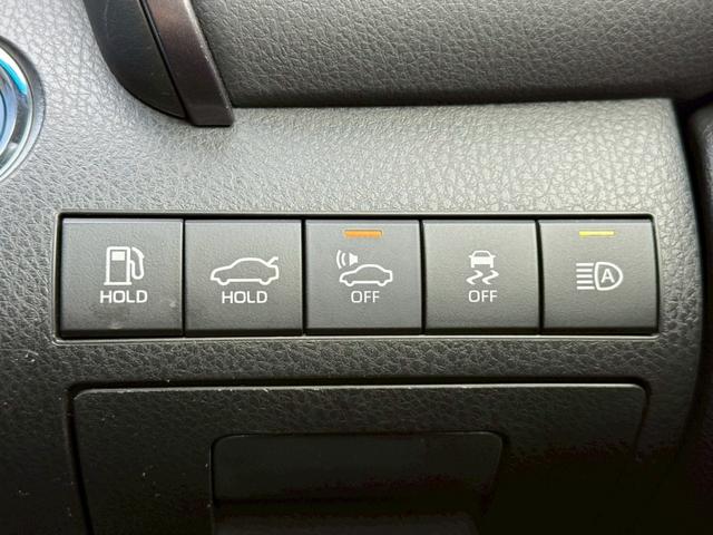 カムリ ＷＳレザーパッケージ　禁煙車　パノラミックスライディングルーフ　黒革シート　ＪＢＬサウンドシステム　メーカー純正ディスプレイオーディオ　ブラインドスポットアシスト　ヘッドアップディスプレイ　バックモニター　１８インチアルミ（68枚目）