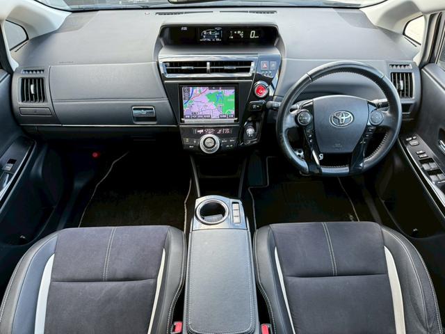 プリウスアルファ Ｓツーリングセレクション・Ｇ’ｓ　禁煙車　ディーラー純正８インチナビ　バックモニター　フルセグＴＶ　Ｂｌｕｅｔｏｏｔｈ　専用サスペンション　専用１８インチアルミ　専用バンパー　黒川ハーフレザーシート　スポーツモード　ドライブレコーダー（2枚目）