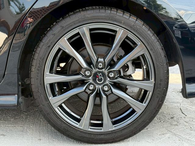 プリウスアルファ Ｓツーリングセレクション・Ｇ’ｓ　禁煙車　ディーラー純正８インチナビ　バックモニター　フルセグＴＶ　Ｂｌｕｅｔｏｏｔｈ　専用サスペンション　専用１８インチアルミ　専用バンパー　黒川ハーフレザーシート　スポーツモード　ドライブレコーダー（22枚目）