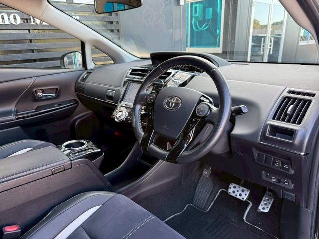 プリウスアルファ Ｓツーリングセレクション・Ｇ’ｓ　禁煙車　ディーラー純正８インチナビ　バックモニター　フルセグＴＶ　Ｂｌｕｅｔｏｏｔｈ　専用サスペンション　専用１８インチアルミ　専用バンパー　黒川ハーフレザーシート　スポーツモード　ドライブレコーダー（42枚目）