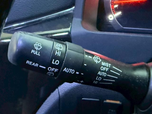 ヴェルファイア 2.4Z プラチナセレクションII タイプゴールド 禁煙車 フリップダウンモニター 両側パワースライドドア デジタルインナーミラー 社外19インチアルミ パワーバックドア 黒革調シートカバー メーカーマルチナビ クリアランスソナー ウッドコンビハンドル(55枚目)