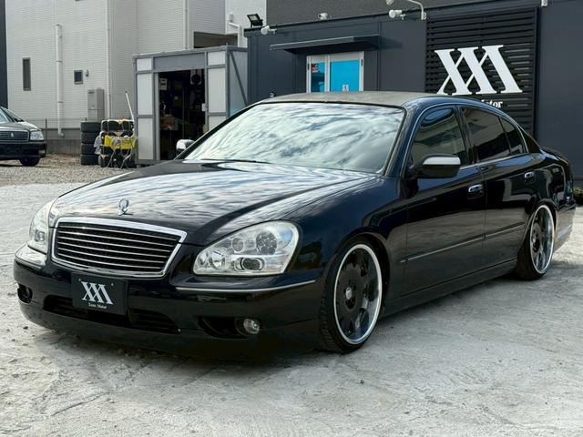 シーマ ３００Ｇ　禁煙車　ｍａｇｉｃ車高調　ＡＭＥアミスタッド１９インチアルミ　黒革シート　トリムブラウンレザー　バルカンヘッドライト　ルーフカーボンラッピング　後期テール　助手席パワーシート　ローダウン　車高調（23枚目）