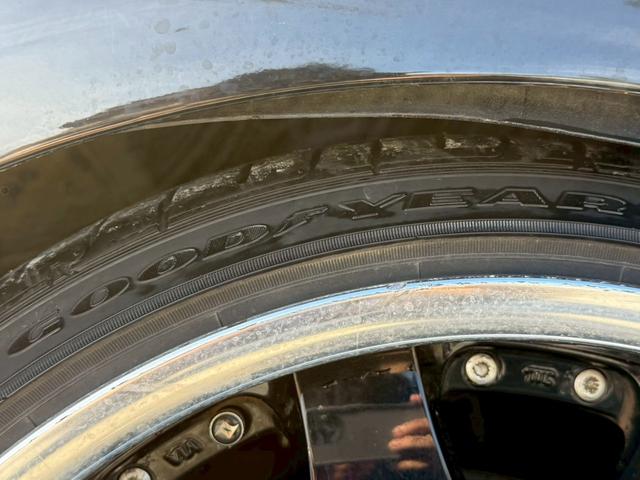 シーマ ３００Ｇ　禁煙車　ｍａｇｉｃ車高調　ＡＭＥアミスタッド１９インチアルミ　黒革シート　トリムブラウンレザー　バルカンヘッドライト　ルーフカーボンラッピング　後期テール　助手席パワーシート　ローダウン　車高調（29枚目）