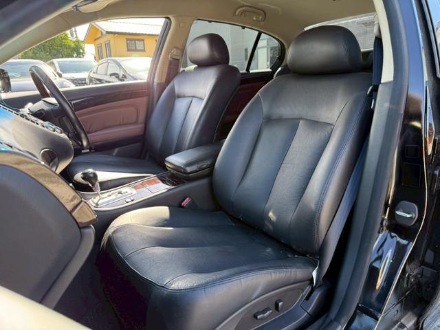 シーマ ３００Ｇ　禁煙車　ｍａｇｉｃ車高調　ＡＭＥアミスタッド１９インチアルミ　黒革シート　トリムブラウンレザー　バルカンヘッドライト　ルーフカーボンラッピング　後期テール　助手席パワーシート　ローダウン　車高調（35枚目）