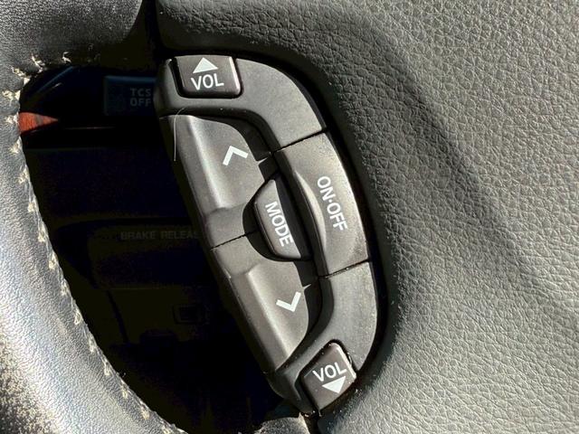 シーマ ３００Ｇ　禁煙車　ｍａｇｉｃ車高調　ＡＭＥアミスタッド１９インチアルミ　黒革シート　トリムブラウンレザー　バルカンヘッドライト　ルーフカーボンラッピング　後期テール　助手席パワーシート　ローダウン　車高調（49枚目）