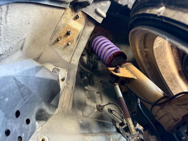 シーマ ３００Ｇ　禁煙車　ｍａｇｉｃ車高調　ＡＭＥアミスタッド１９インチアルミ　黒革シート　トリムブラウンレザー　バルカンヘッドライト　ルーフカーボンラッピング　後期テール　助手席パワーシート　ローダウン　車高調（50枚目）