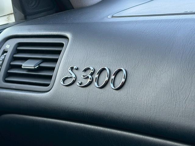 アリスト S300 生誕10周年記念特別仕様車 禁煙車 サンルーフ 黒革シート ウッドコンビハンドル RSR車高調 社外19インチアルミ パワーシート シートヒーター アリーナホーン クルーズコントロール パドルシフト JBLサウンド ETC(46枚目)