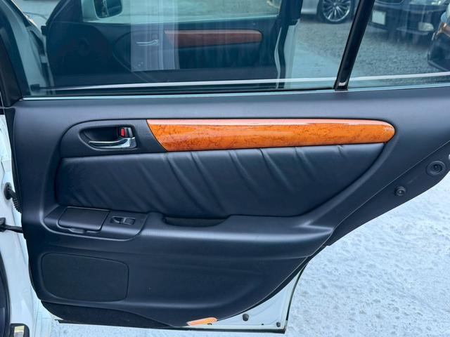 アリスト S300 生誕10周年記念特別仕様車 禁煙車 サンルーフ 黒革シート ウッドコンビハンドル RSR車高調 社外19インチアルミ パワーシート シートヒーター アリーナホーン クルーズコントロール パドルシフト JBLサウンド ETC(79枚目)