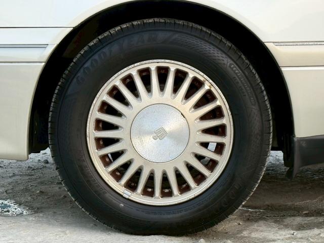 クラウン ロイヤルサルーン アニバーサリーパッケージ 禁煙車 特別仕様車 専用インテリアトリム 後期モデル クルーズコントロール パワーシート メーカー純正ナビ 純正15インチアルミ オートエアコン(68枚目)