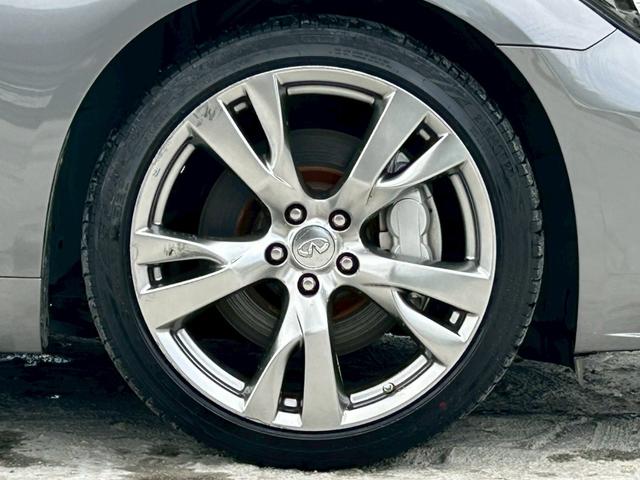 フーガ ３７０ＧＴ　タイプＳ　後期モデル　サンルーフ　ＢＯＳＥサウンド　純正２０インチアルミ　レーダークルーズコントロール　アラウンドビューモニター　パワーシート　シートメモリー　黒革ハーフレザーシート　クリアランスソナー　ＥＴＣ（32枚目）