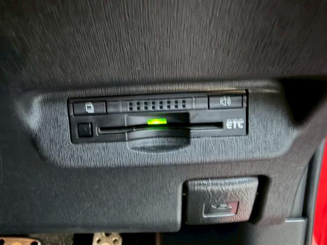 プリウス Sツーリングセレクション・G’s 禁煙車 フルノーマル ディーラー純正ナビ フルセグTV Bluetooth バックモニター スマートキー プッシュスタート 純正18インチアルミ 専用サスペンション 専用バンパー ETC バックカメラ(69枚目)